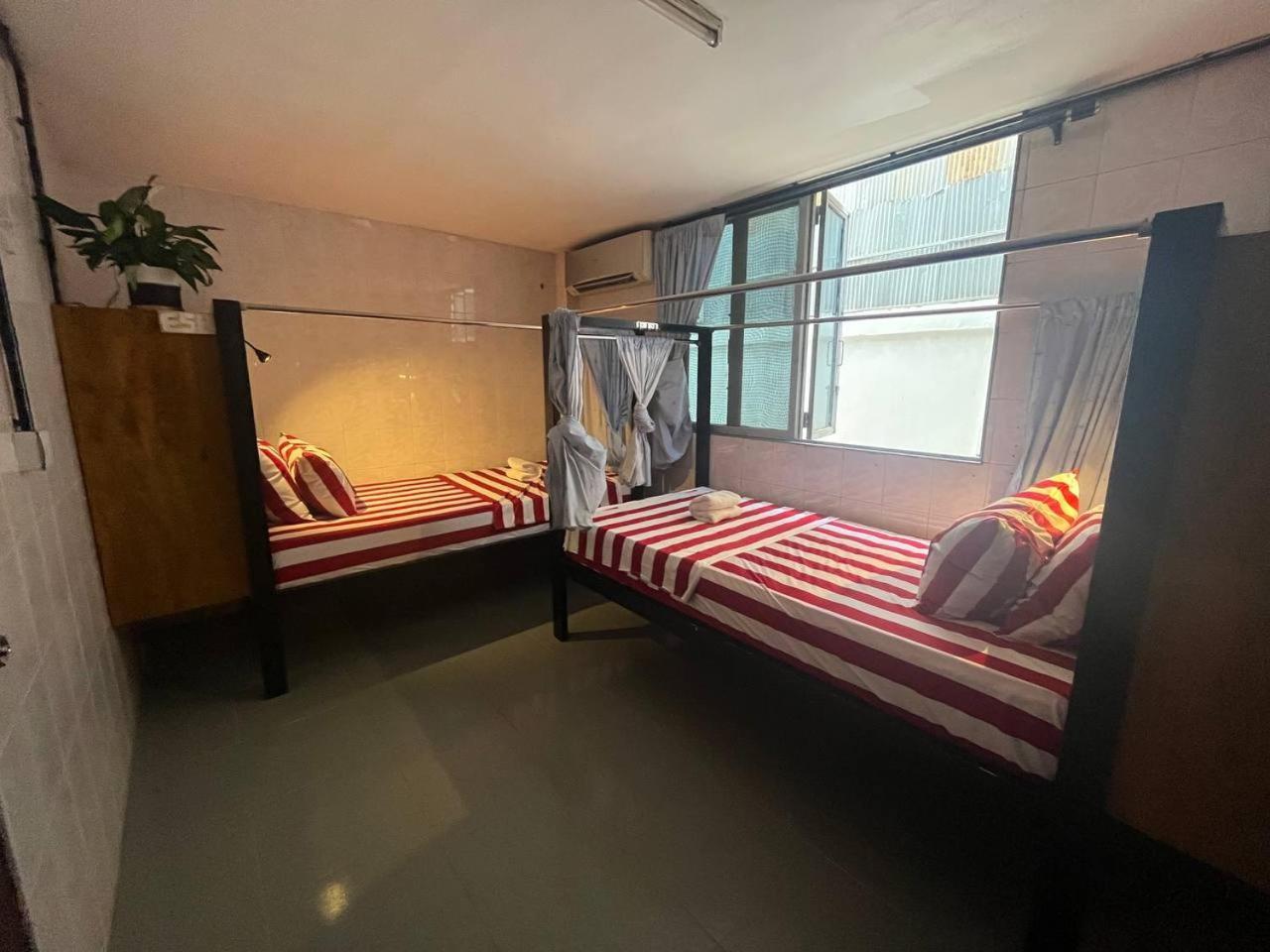 Por Chey Guesthouse Battambang Bagian luar foto