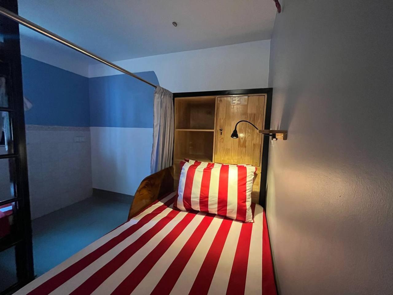 Por Chey Guesthouse Battambang Bagian luar foto