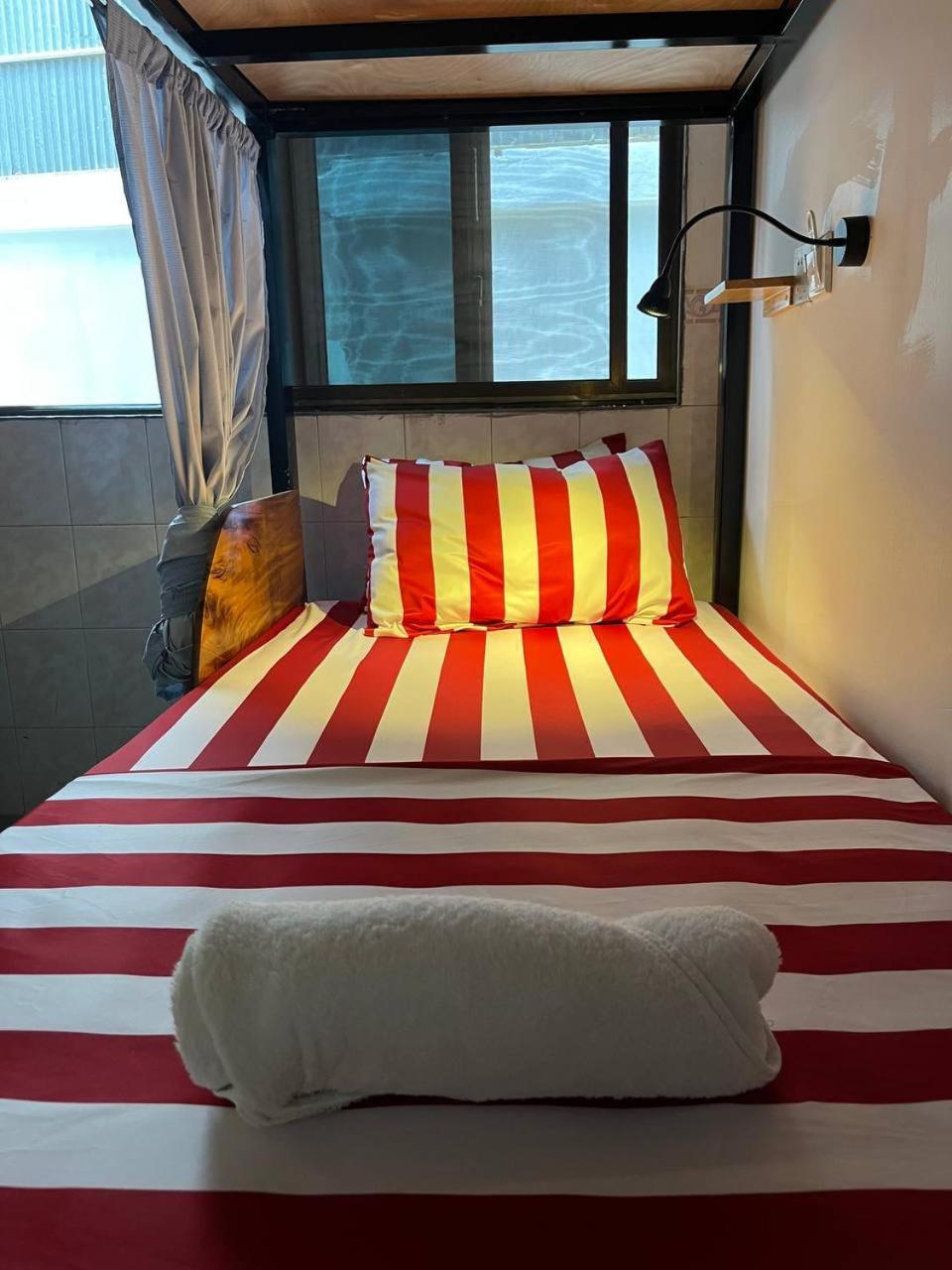 Por Chey Guesthouse Battambang Bagian luar foto