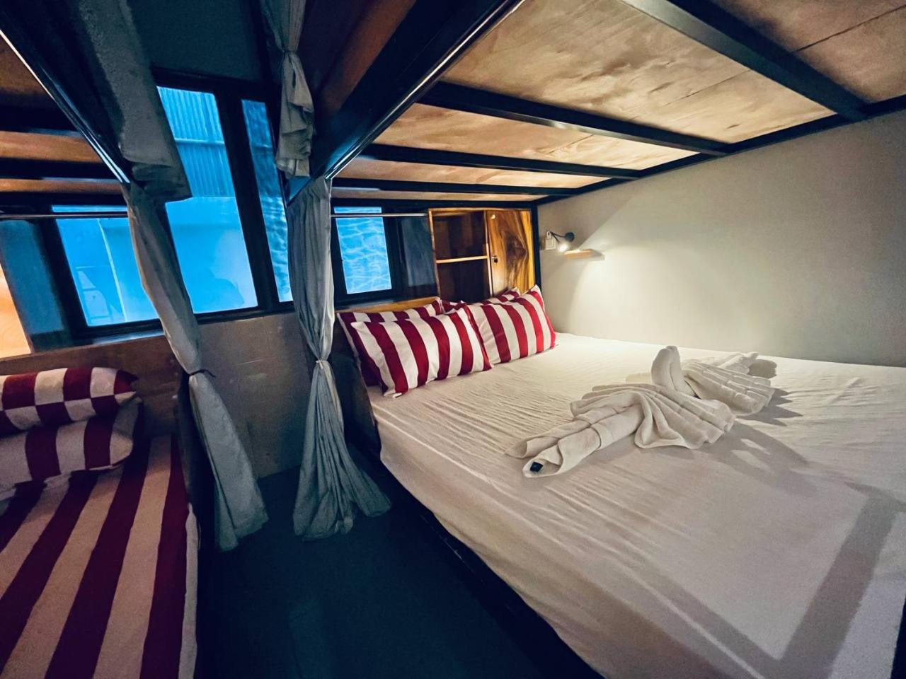 Por Chey Guesthouse Battambang Bagian luar foto