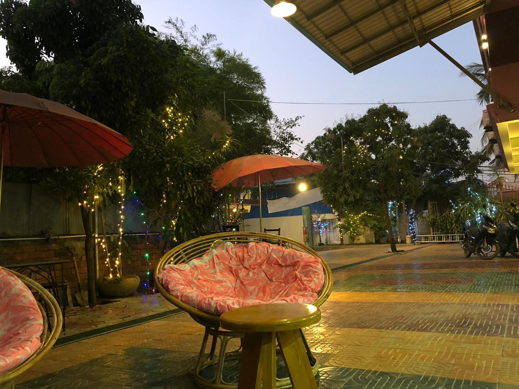 Por Chey Guesthouse Battambang Bagian luar foto