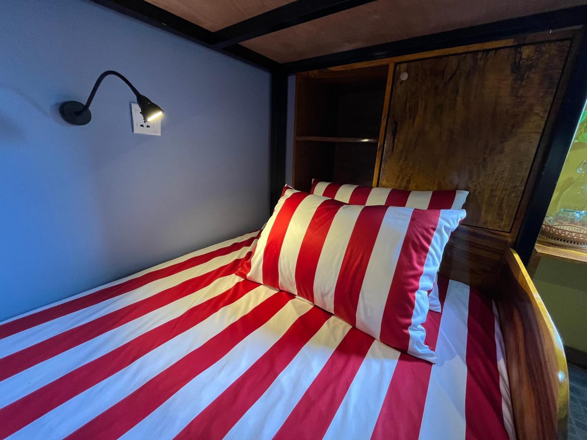 Por Chey Guesthouse Battambang Bagian luar foto